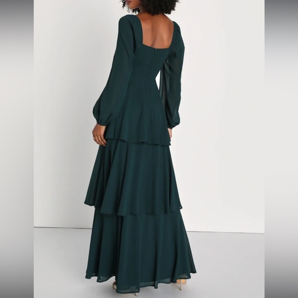 Emerald Green Long Sleeve Tiered Maxi Dress Medium - Picture 3 of 6